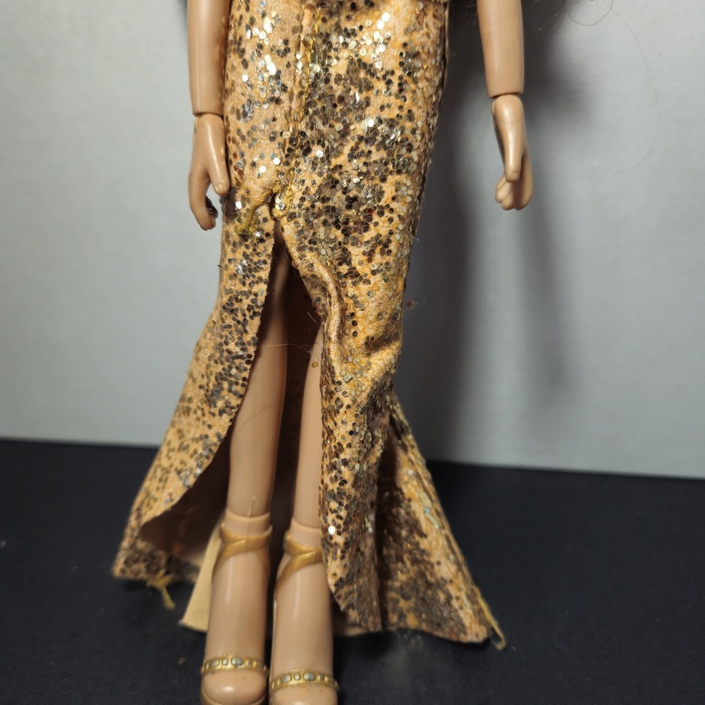 TLC Bratz The Movie 2007 Yasmin & Cloe Doll Rooted Lashes Gold Blue Articulated - Picture 7 of 16